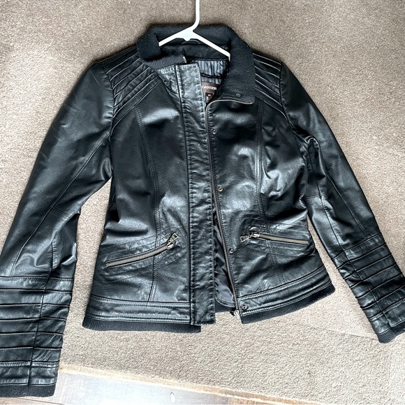 Y2K Black Danier Leather biker/moto Jacket (Short/bomber length) size small - Picture 3 of 13
